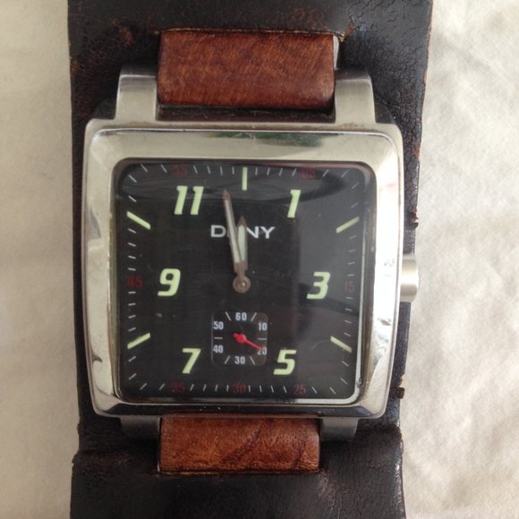 DKNY Watch , Brown Leather Band ,Used , Great Cond - Picture 1 of 3